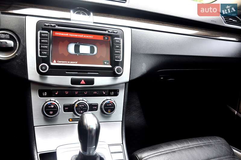 Купе Volkswagen CC / Passat CC 2013 в Львове