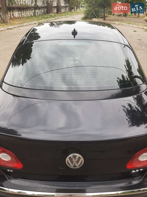 Купе Volkswagen CC / Passat CC 2010 в Николаеве