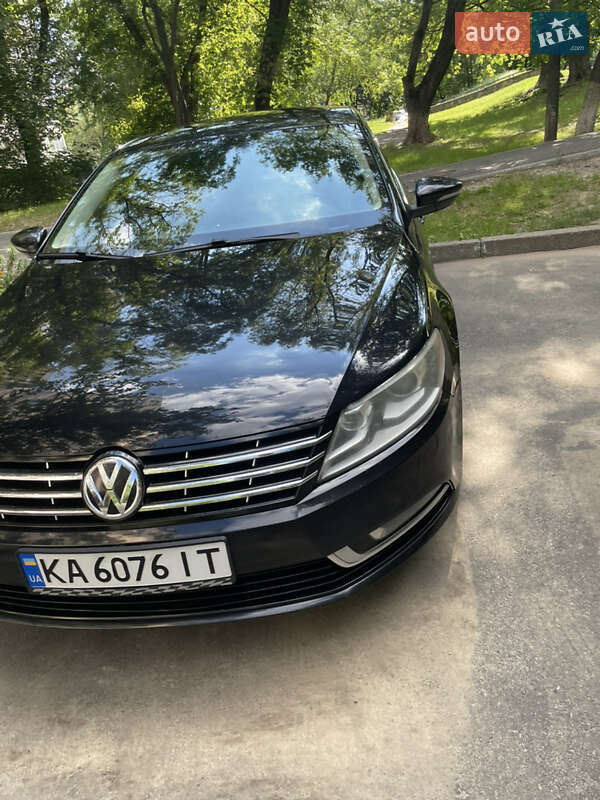 Купе Volkswagen CC / Passat CC 2012 в Києві