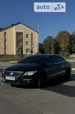 Купе Volkswagen CC / Passat CC 2010 в Бучі