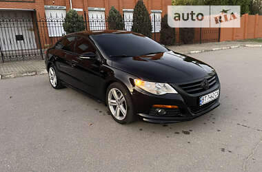 Купе Volkswagen CC / Passat CC 2010 в Херсоні