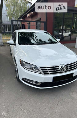 Купе Volkswagen CC / Passat CC 2015 в Киеве