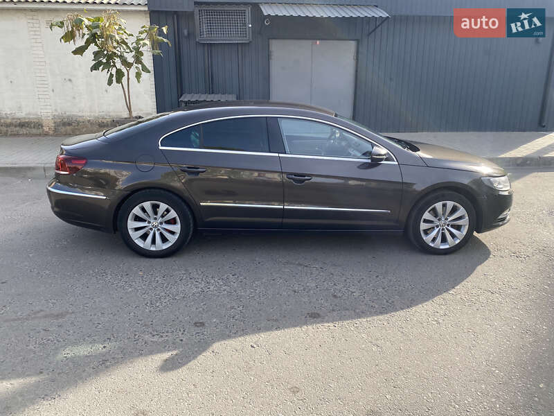 Купе Volkswagen CC / Passat CC 2016 в Полтаве
