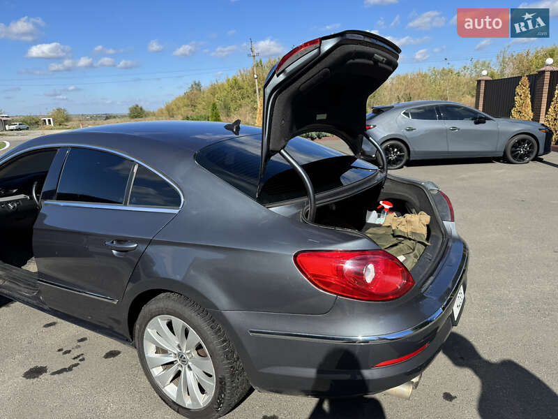 Купе Volkswagen CC / Passat CC 2010 в Голованевске