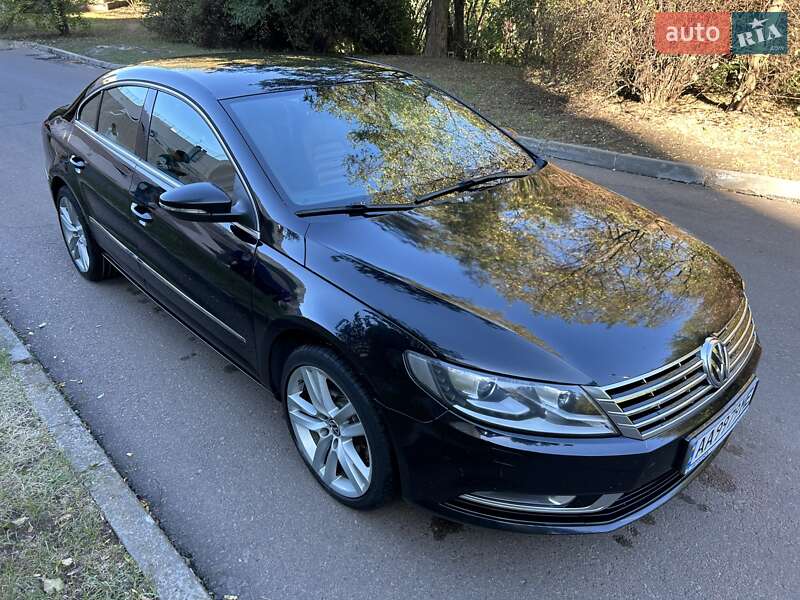 Купе Volkswagen CC / Passat CC 2012 в Киеве