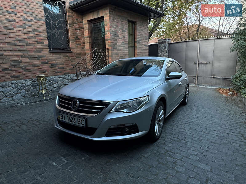 Купе Volkswagen CC / Passat CC 2009 в Кременчуці