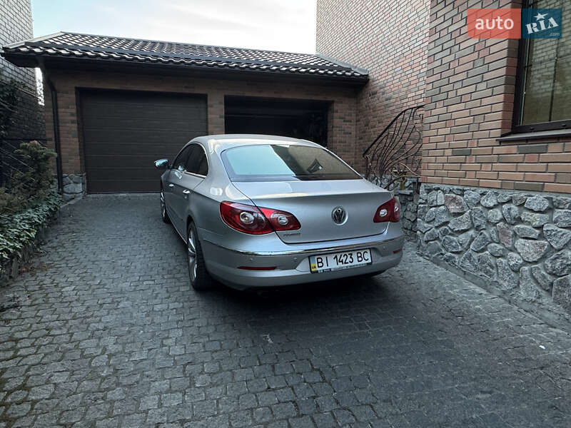 Купе Volkswagen CC / Passat CC 2009 в Кременчуці