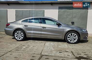 Купе Volkswagen CC / Passat CC 2012 в 