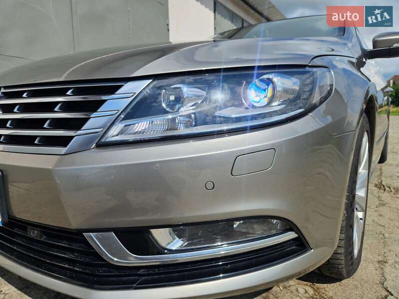 Купе Volkswagen CC / Passat CC 2012 в Києві