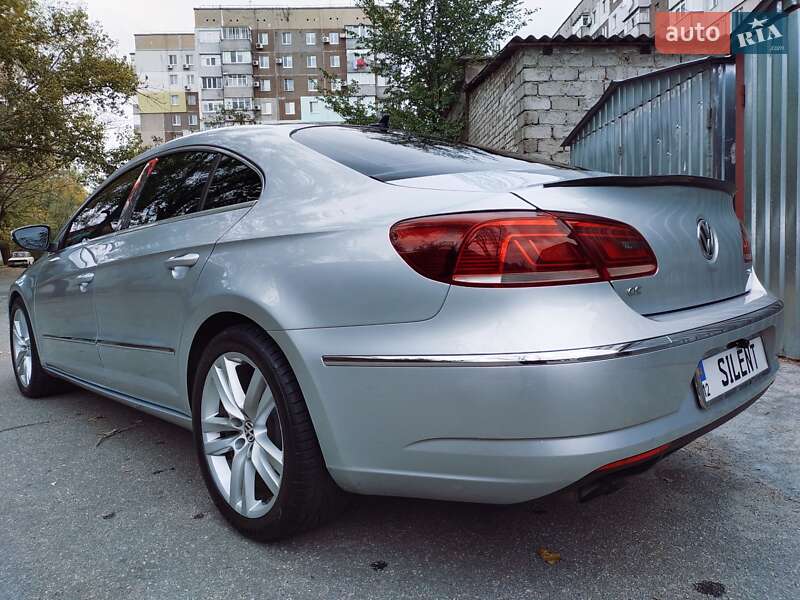 Купе Volkswagen CC / Passat CC 2012 в Кропивницком