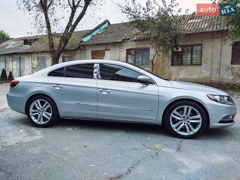 Купе Volkswagen CC / Passat CC 2012 в Кропивницком