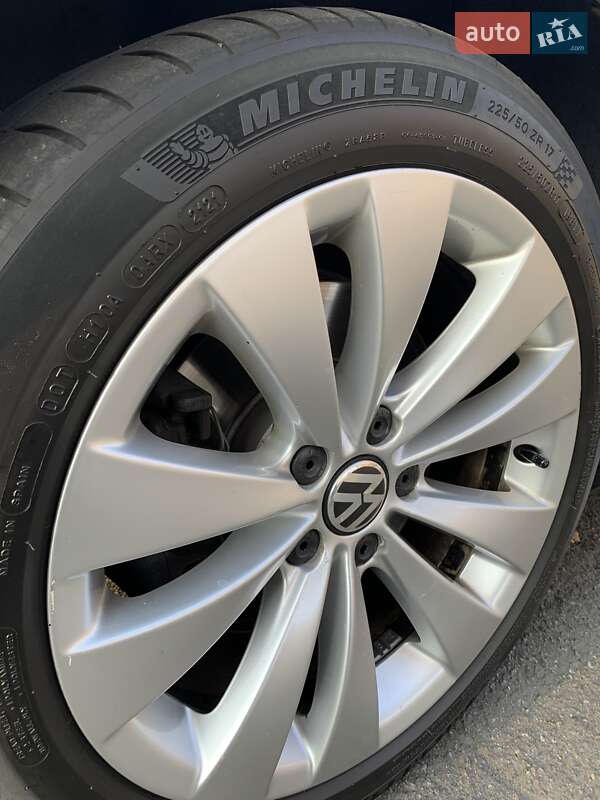 Купе Volkswagen CC / Passat CC 2011 в Киеве