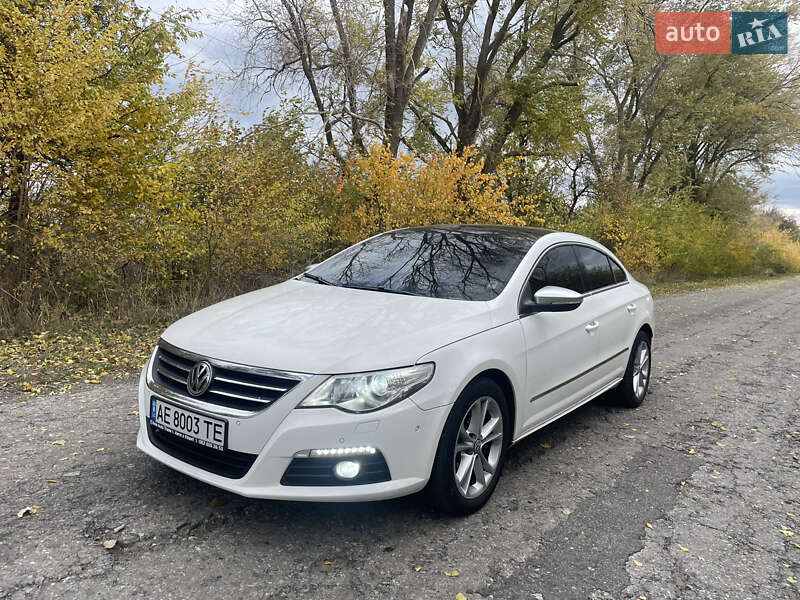 Купе Volkswagen CC / Passat CC 2011 в Каменском