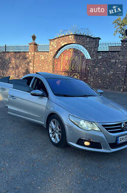 Купе Volkswagen CC / Passat CC 2011 в Звягеле