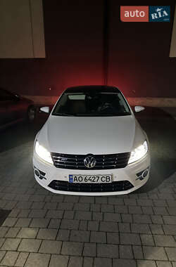 Купе Volkswagen CC / Passat CC 2012 в Ужгороде