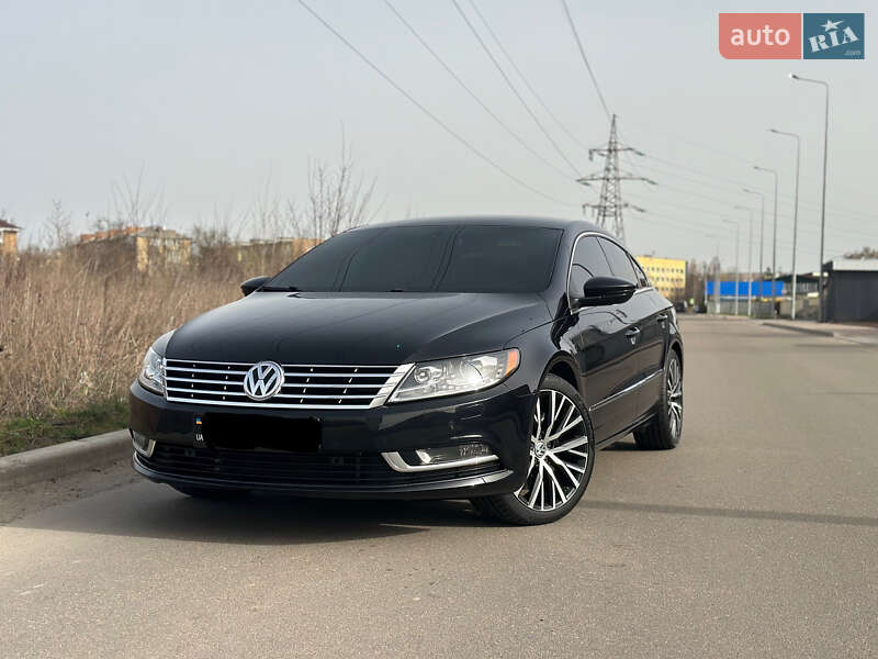 Купе Volkswagen CC / Passat CC 2012 в 
