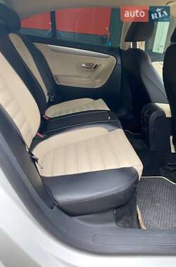 Купе Volkswagen CC / Passat CC 2010 в 