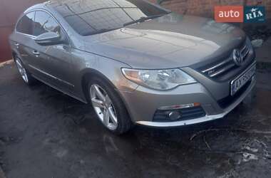 Купе Volkswagen CC / Passat CC 2011 в Краснограді