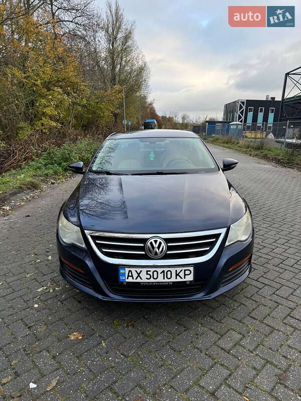 Купе Volkswagen CC / Passat CC 2011 в Харькове