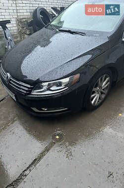 Купе Volkswagen CC / Passat CC 2013 в Львове