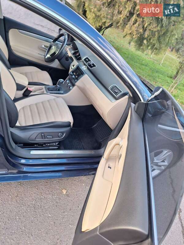 Купе Volkswagen CC / Passat CC 2012 в Одессе