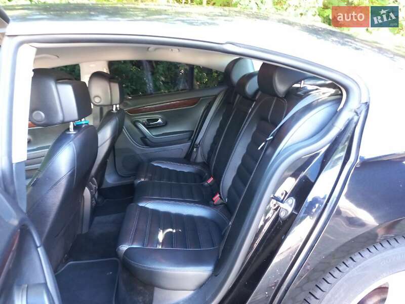 Купе Volkswagen CC / Passat CC 2014 в Калуші