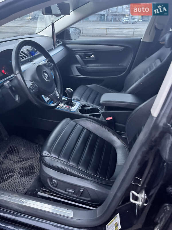 Купе Volkswagen CC / Passat CC 2012 в Сумах