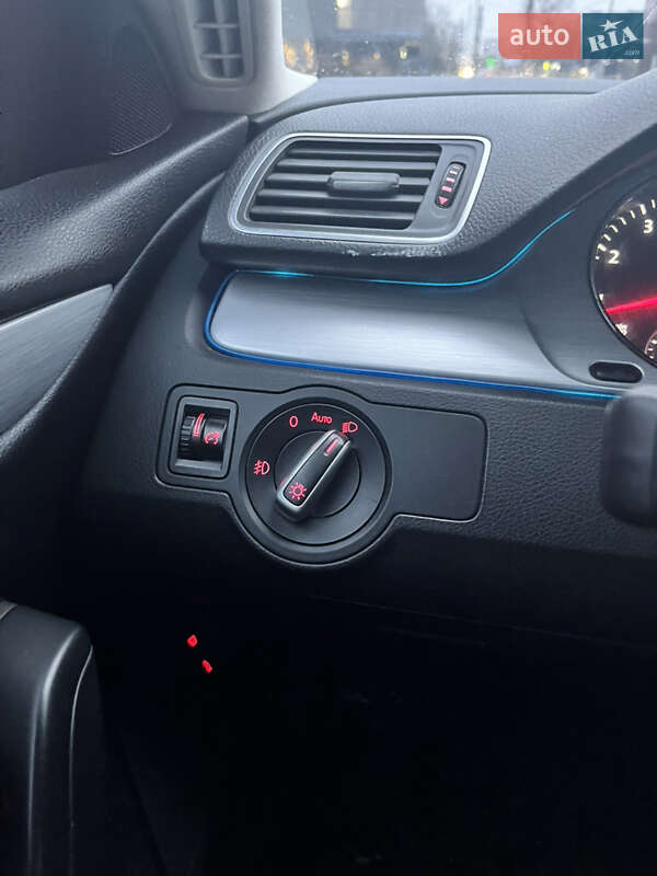 Купе Volkswagen CC / Passat CC 2012 в Сумах