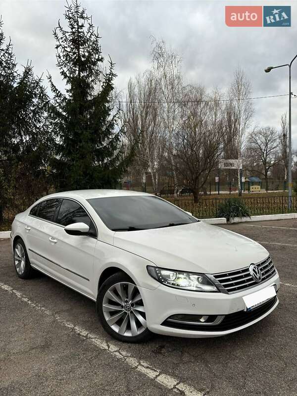 Купе Volkswagen CC / Passat CC 2013 в Александрие