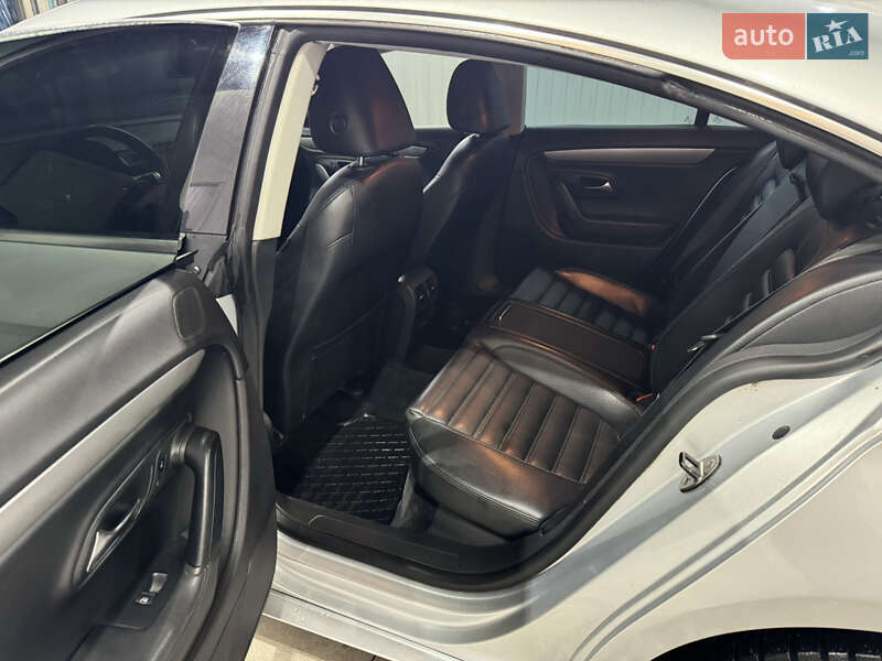Купе Volkswagen CC / Passat CC 2011 в Белой Церкви