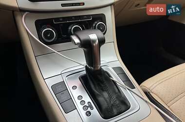 Купе Volkswagen CC / Passat CC 2010 в 
