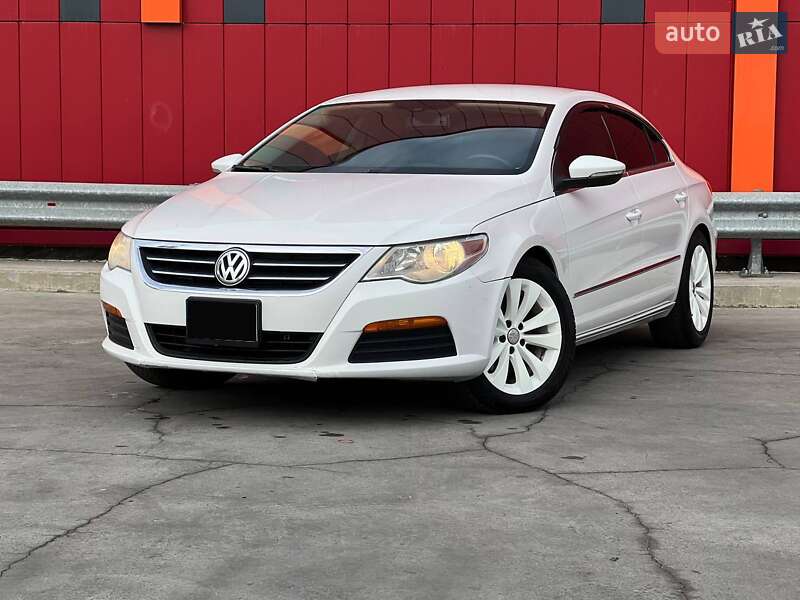 Купе Volkswagen CC / Passat CC 2010 в Киеве