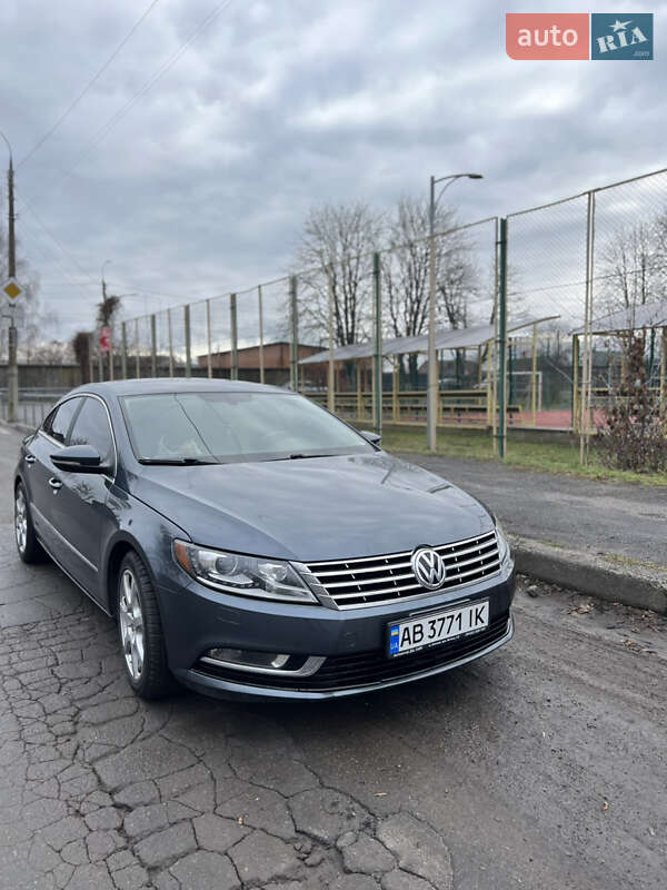 Купе Volkswagen CC / Passat CC 2013 в Вінниці