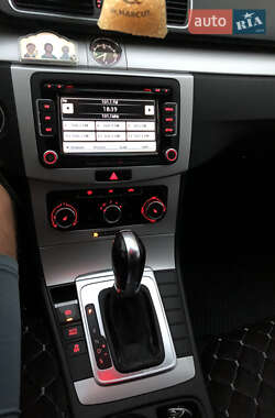 Купе Volkswagen CC / Passat CC 2011 в 