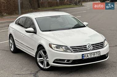 Купе Volkswagen CC / Passat CC 2012 в Києві