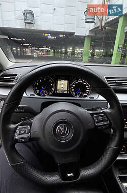 Купе Volkswagen CC / Passat CC 2011 в 