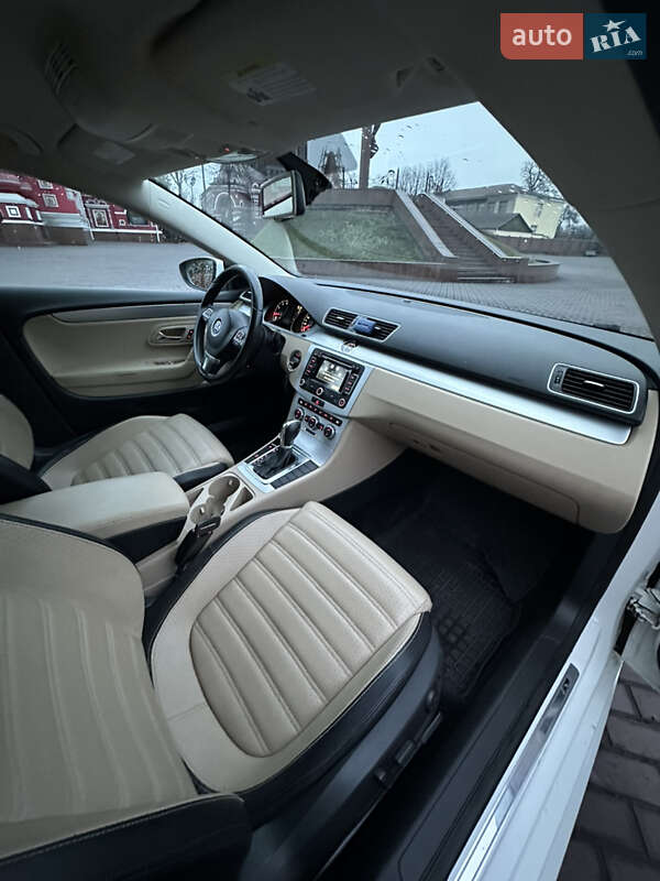 Купе Volkswagen CC / Passat CC 2012 в Днепре