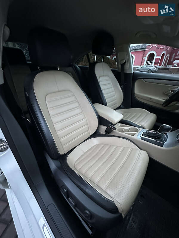 Купе Volkswagen CC / Passat CC 2012 в Днепре