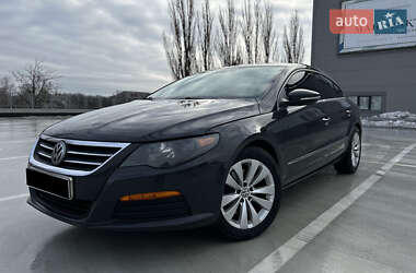 Купе Volkswagen CC / Passat CC 2011 в Києві