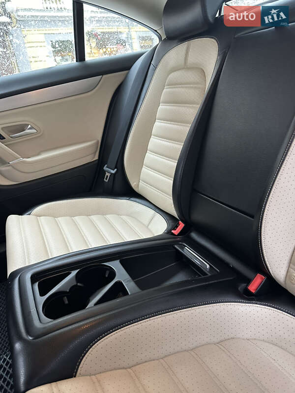 Купе Volkswagen CC / Passat CC 2011 в Ивано-Франковске