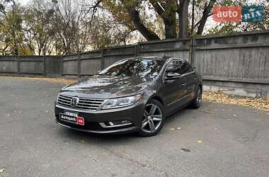 Купе Volkswagen CC / Passat CC 2012 в Києві