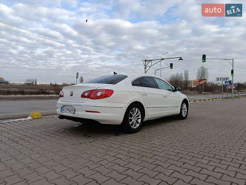 Купе Volkswagen CC / Passat CC 2011 в Луцьку