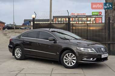 Купе Volkswagen CC / Passat CC 2013 в Києві