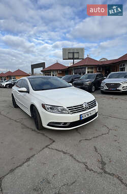 Купе Volkswagen CC / Passat CC 2012 в Києві