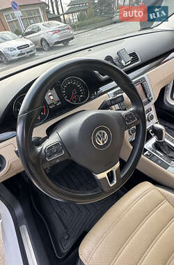 Купе Volkswagen CC / Passat CC 2012 в Києві