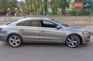 Купе Volkswagen CC / Passat CC 2012 в Киеве