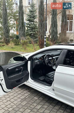 Купе Volkswagen CC / Passat CC 2009 в Коломиї