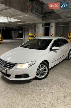 Купе Volkswagen CC / Passat CC 2011 в Києві