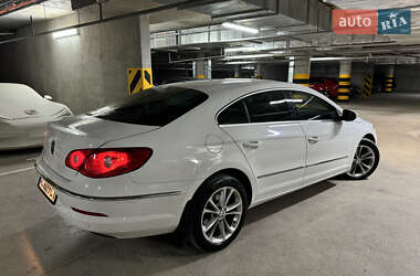 Купе Volkswagen CC / Passat CC 2011 в Києві