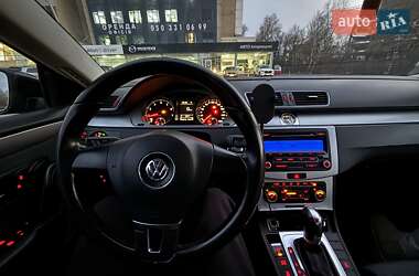 Купе Volkswagen CC / Passat CC 2011 в Киеве